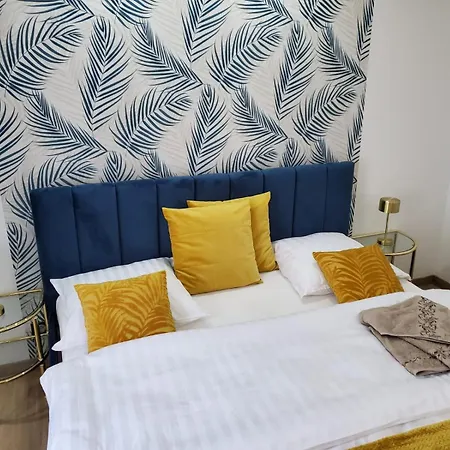 Mirka & Franck Aircon Clim, Chic, Parking Free, Avantages Packs Bookables